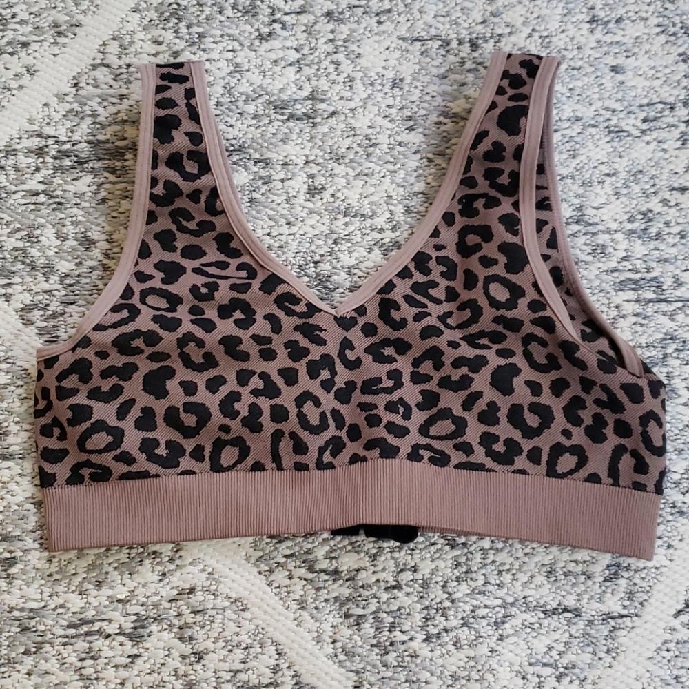 BZB Leapord Print Sports Bra, Size S
